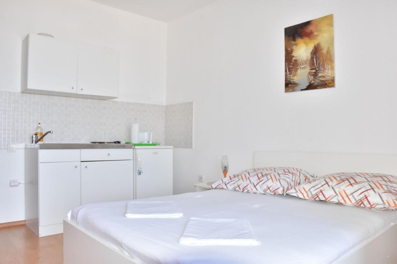 Apartments Zorica Tučepi Екстериор снимка