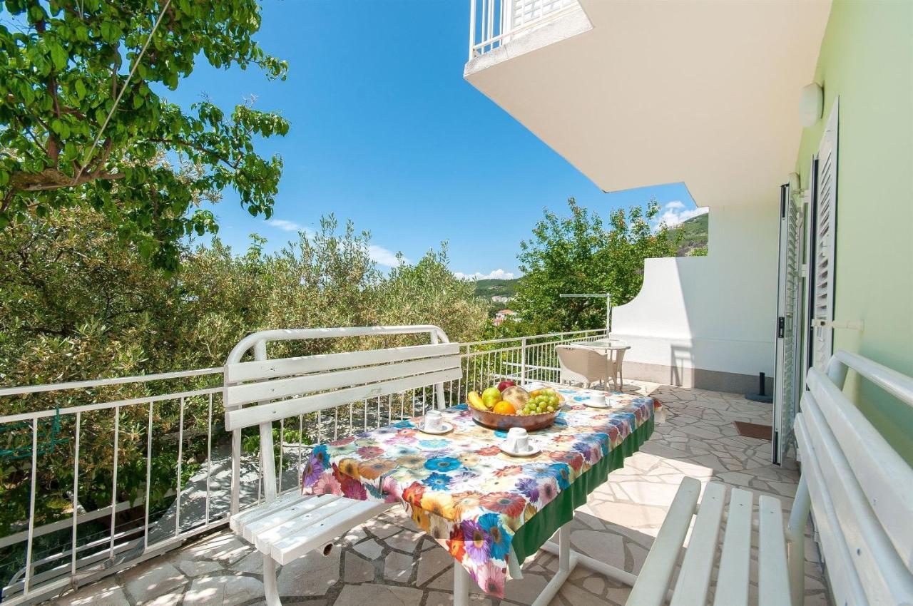 Apartments Zorica Tučepi Екстериор снимка