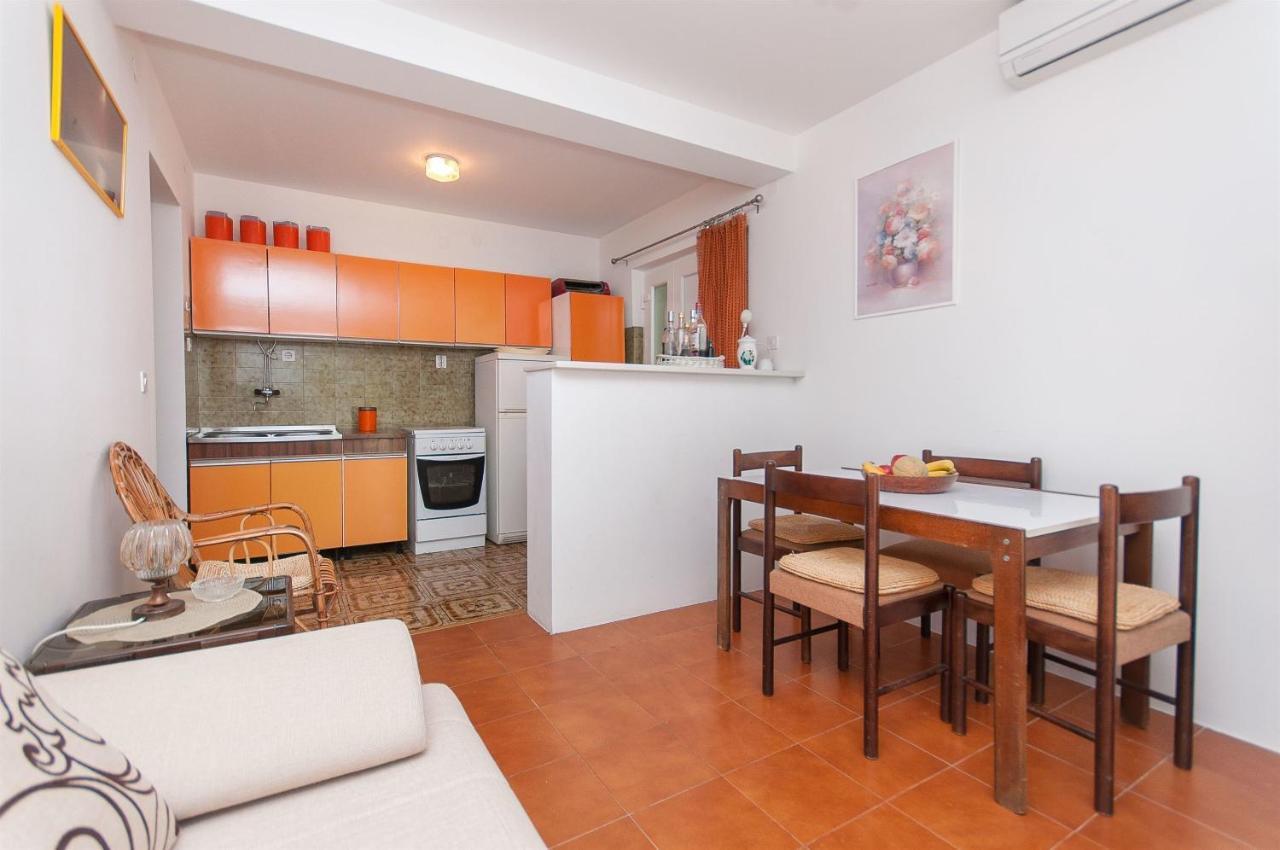 Apartments Zorica Tučepi Екстериор снимка